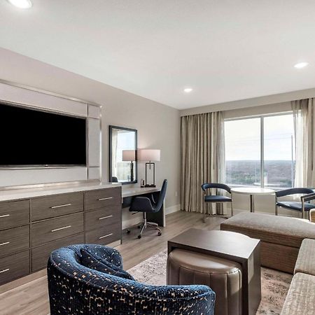 Cambria Hotel Austin Uptown Near The Domain Exterior photo